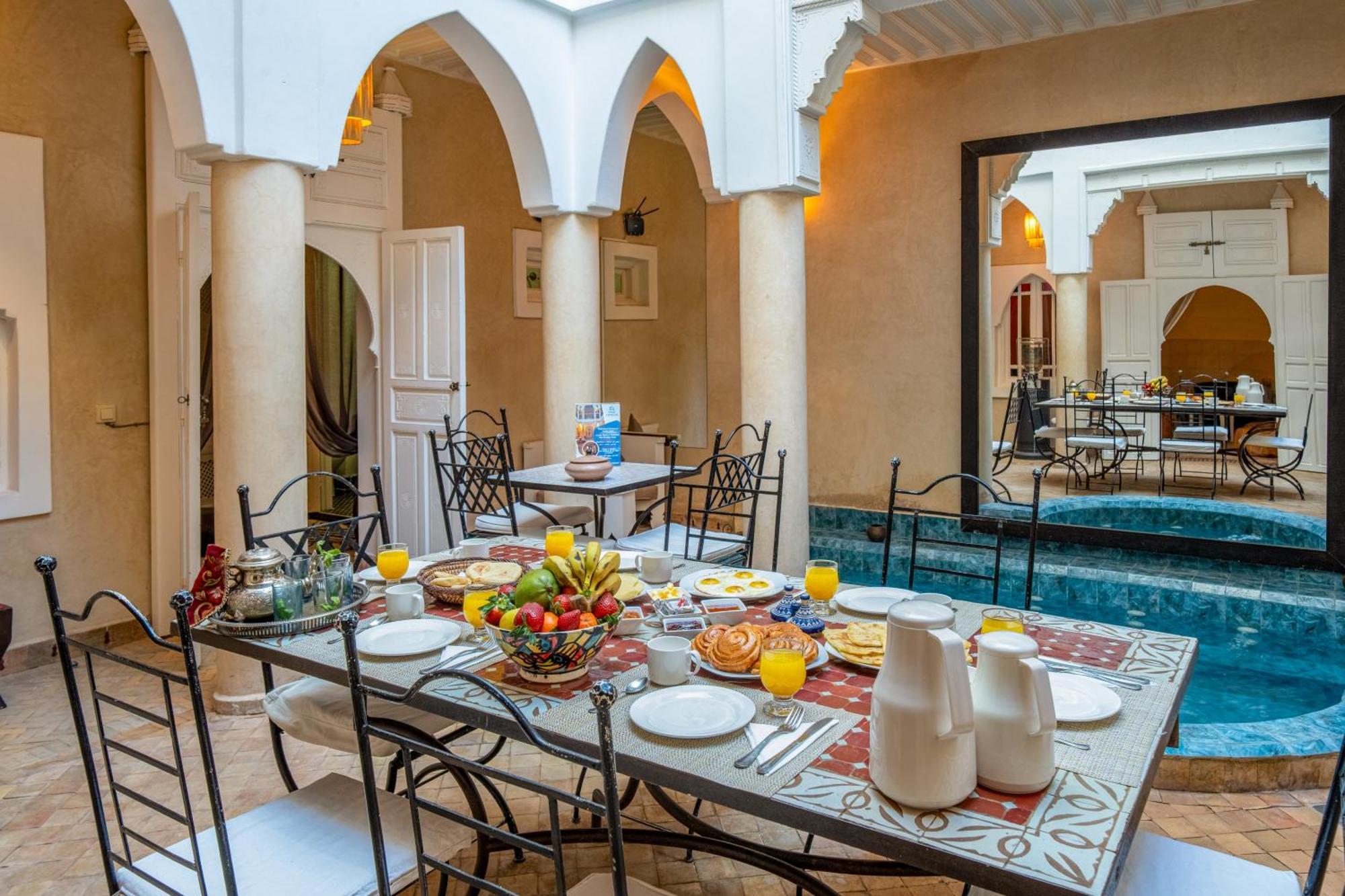 Riad Awinati Location Privatisee ,Piscine Chauffee , Beau Rooftop Marrakesz Zewnętrze zdjęcie