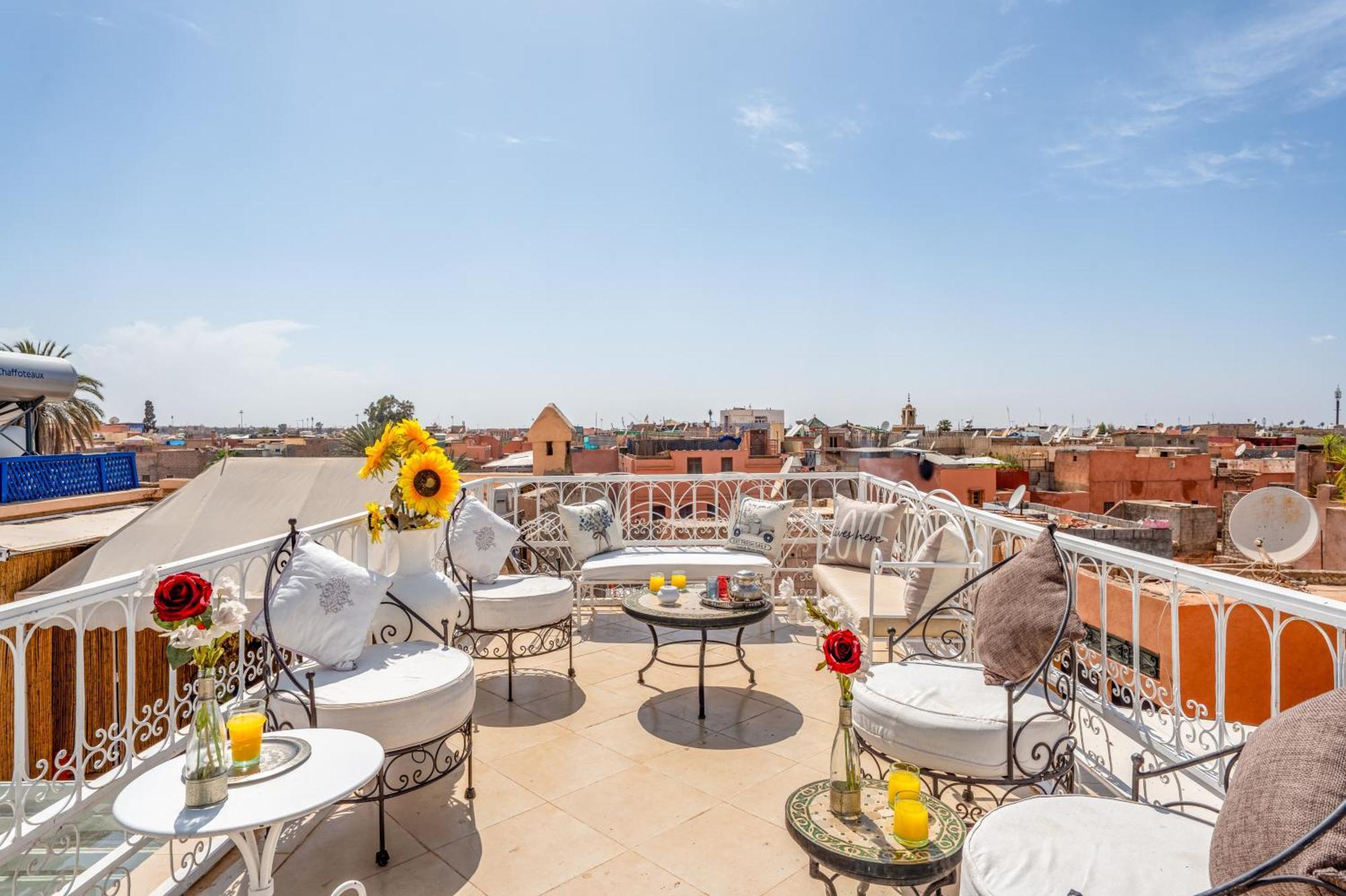 Riad Awinati Location Privatisee ,Piscine Chauffee , Beau Rooftop Marrakesz Zewnętrze zdjęcie
